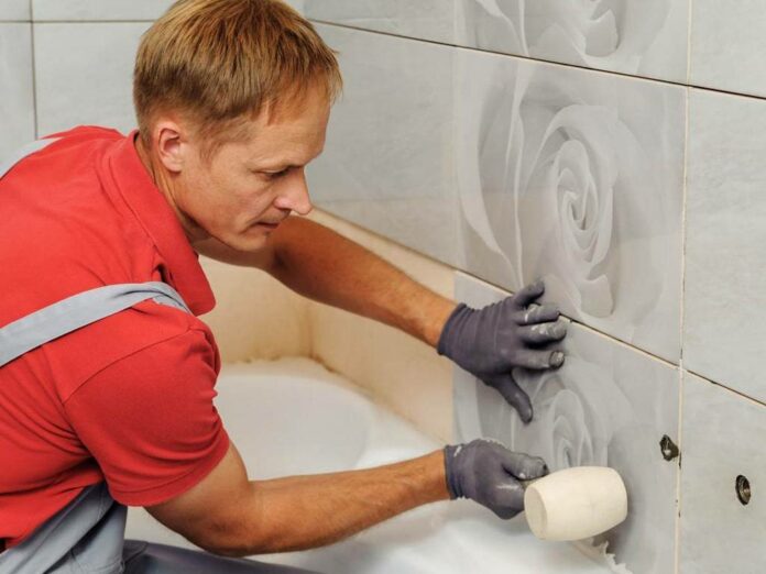 Как получить качественную отделку ванной комнаты — основные аспекты укладки плитки и проведения сантехнических работ